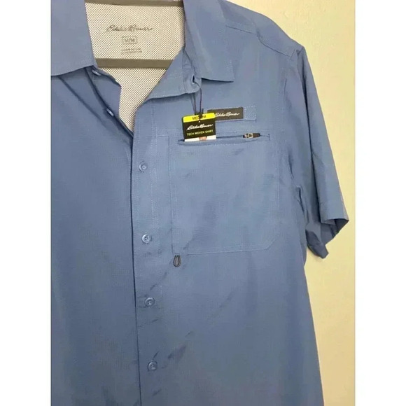 Eddie Bauer Medium Moisture Wicking Short Sleeve Tech Woven Shirt - Picture 4 of 5